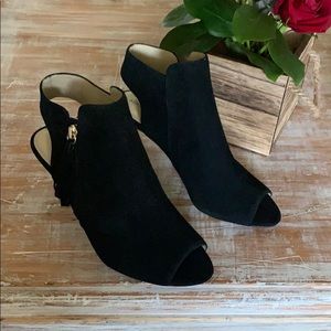 NWOB Adrienne Vittadini Peep toe